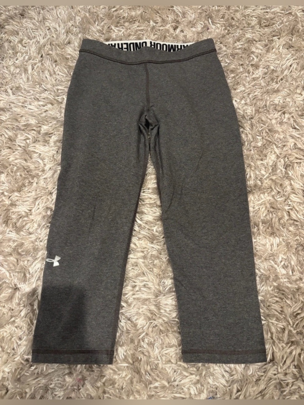 Under Armour Gray Performance Capri Women Size Small